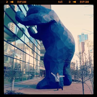 Der blaue Bär vor dem Conventioncenter // The blue bear in front of the conventioncenter